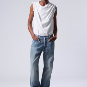 Comfortable Relaxed Fit Straight Leg Denim Jeans