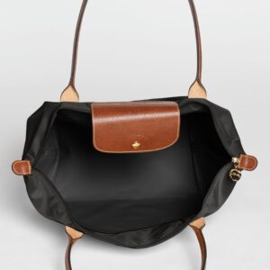 Elegant Leather Tote Bag – Classic Design for Everyday Use