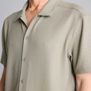 Men’s Relaxed Fit Textured Cuban Collar Short Sleeve Shirt – Light Sage Green